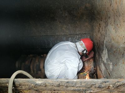 奮斗者的心聲 — 記四川天源達(dá)環(huán)?？萍加邢薰緳C(jī)修工王德成